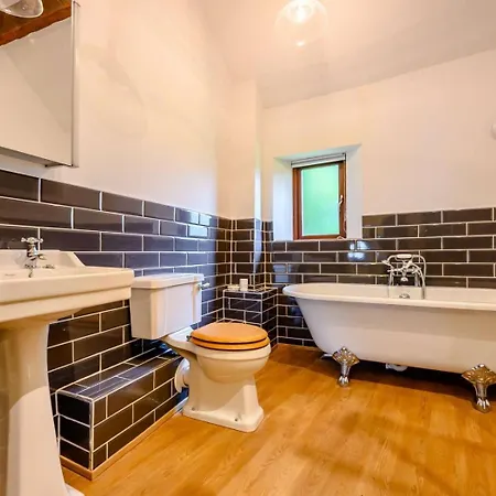 3 Bed In Cockermouth Oc-88773 *